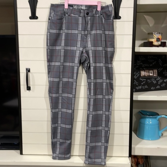 DG2 by Diane Gilman Pants - DG2 great quality from qvc pants. Waist 16.5” flat. Inseam 29”.